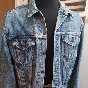 Vintage 80s Levis Denim Blue Jean Trucker Jacket 70506-0217 Size 46 Made in USA